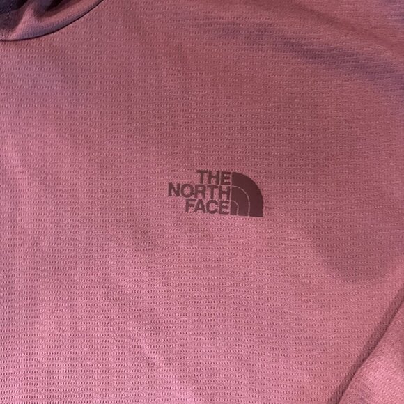 LOT of 3 Athletic Tops | NORTH FACE, NIKE, PATAGONIA | Women's Size Medium - Picture 9 of 16